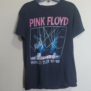 Pink Floyd World Tour Graphic T-Shirt Size Medium